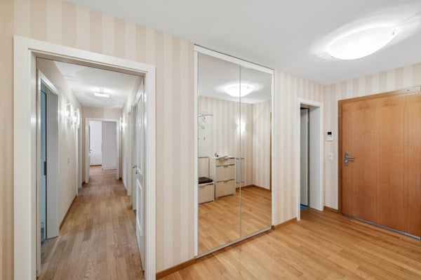 Situation unique ! A deux pas du bord du lac et au centre-ville 9