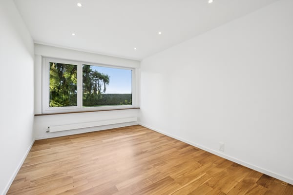 Villa d'architecture moderne avec vue et cachet unique 12