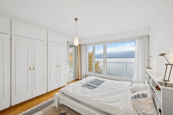 En 1ère ligne du lac, appartement de 1 1/2 pièces ! 4