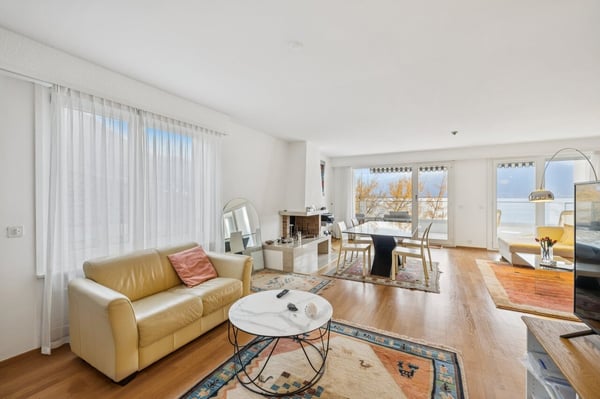 En 1ère ligne du lac, appartement de 1 1/2 pièces ! 3