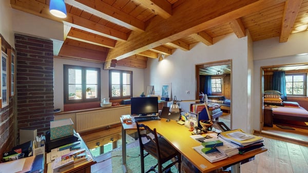 Cachet et authenticité ! Magnifique ferme rénovée de 2 logements 10