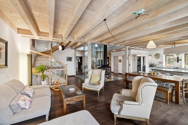 Villa unique dans son style avec espaces, grands volumes et vue lac 7