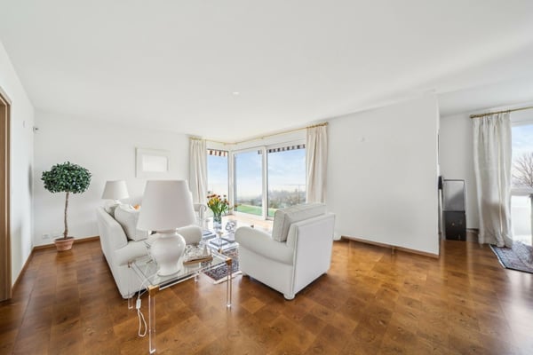 Appartement de 5.5 pièces avec vue lac et sauna privatif 8