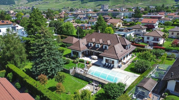 Propriété de Maître de 9 pièces avec piscine 2