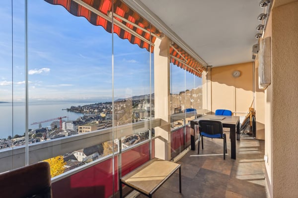En exclusivité : Appartement à rénover avec vue exceptionnelle 3