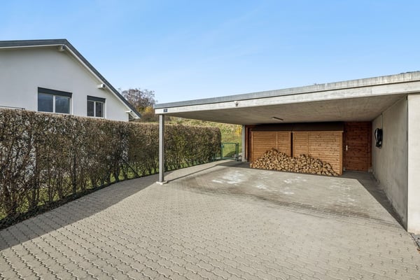 Villa familiale de 10 pièces - Standard équivalent Minergie 13