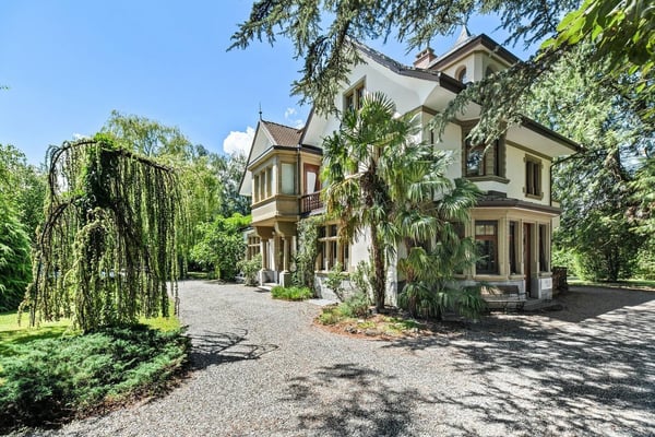 Maison de maître rénovée, parc enchanteur avec arbres séculaires