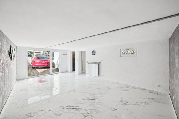Grande maison individuelle avec grand entresol aménagé 10