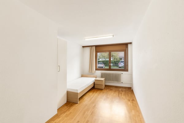 Spacieux appartement de 4,5 pièces en rez-de-jardin 9