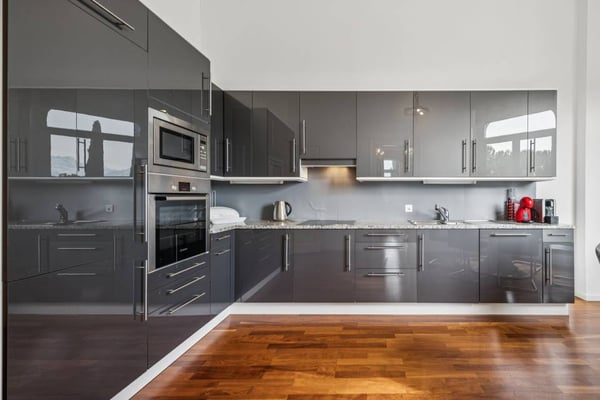 Rare à la vente, appartement dans l'immeuble Riant-Château Montreux Te 8