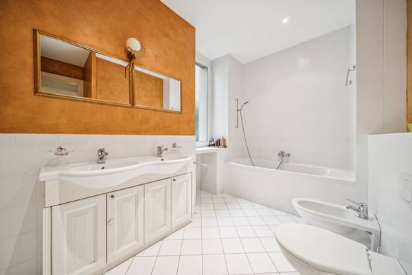 Rare à la vente, appartement dans l'immeuble Riant-Château Montreux Te 13