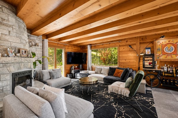 Magnifique chalet rénové avec une vue exceptionnelle 2