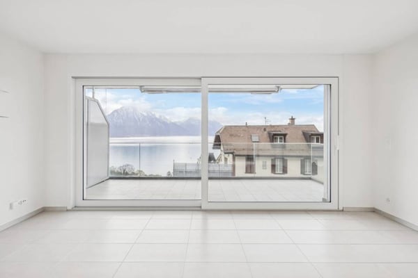 appartement de 2 chambres avec vue sur le lac et excellente position. 7