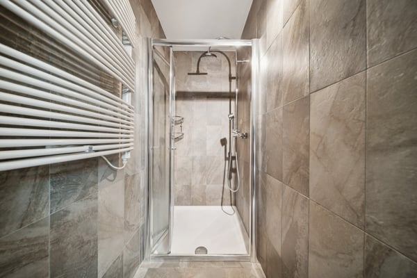 Rare à la vente, appartement situé sur le fameux Quai des Fleurs 10