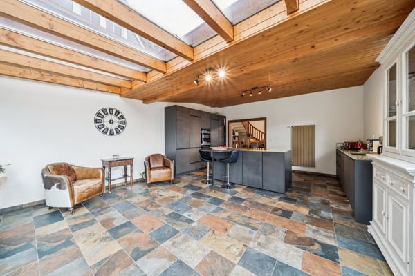 Luxueuse villa individuelle dans quartier prisé 9