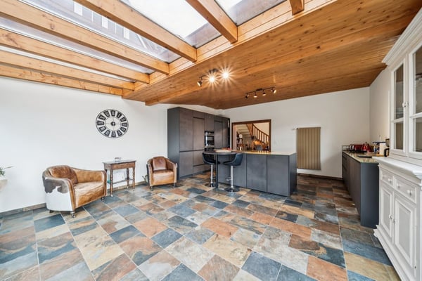 Luxueuse villa individuelle dans quartier prisé 9
