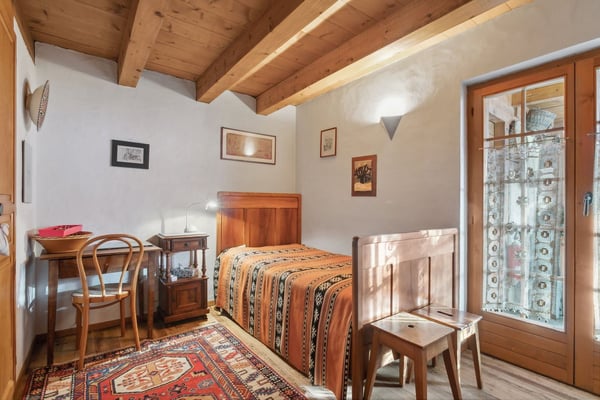 Magnifique chalet avec cachet, bel ensoleillement, jardin et mazot 10