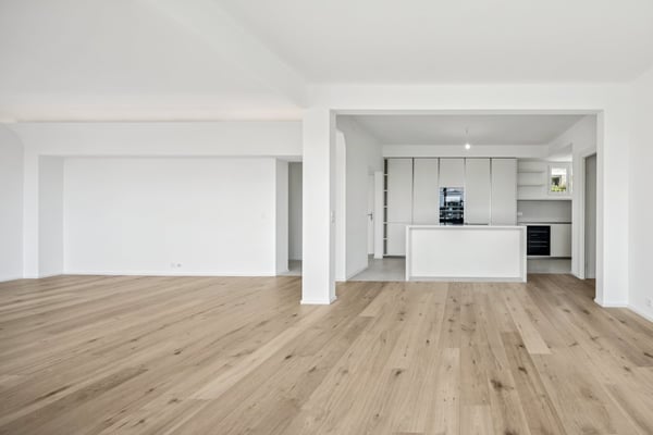 Coup de coeur ! Bien rénové avec deux balcons et un jardin 3