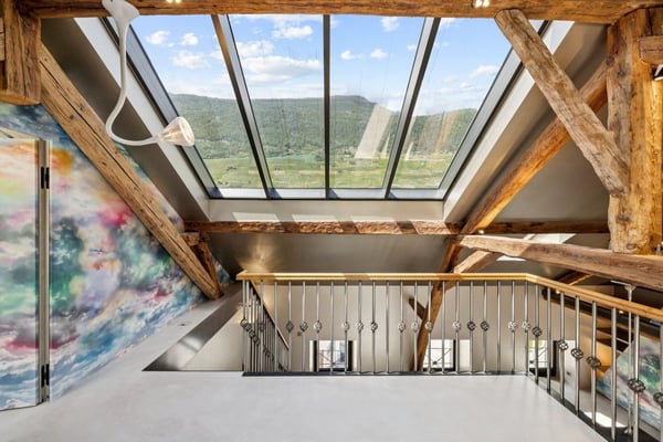 Charme et modernité sous combles au coeur de Martigny 9