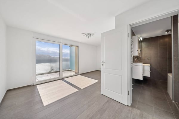 Magnifique vue et calme absolu pour ce 3.5 pièces 11