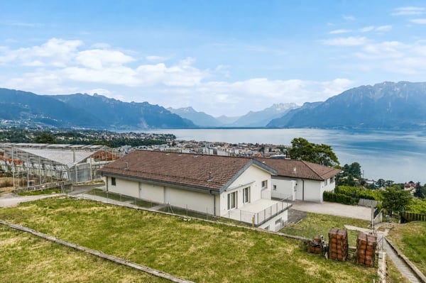 Maison de 2 appartements entièrement rénovés ! 1
