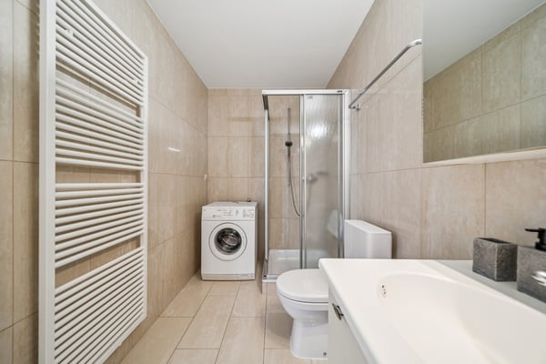 Opportunité Rare, Appartement sur le quai des fleurs 9
