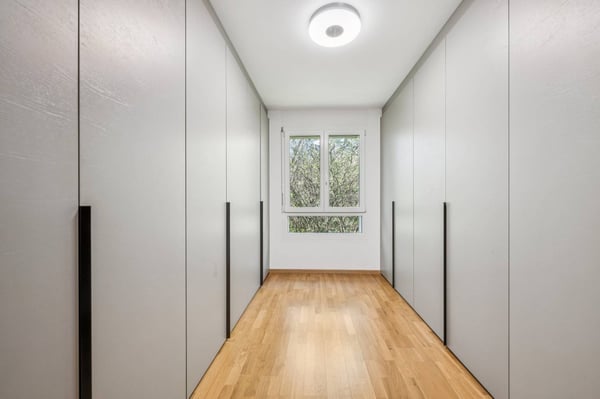 Duplex en attique contemporain avec vue sur le lac 9