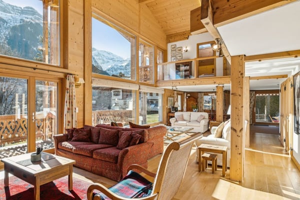 EXCLUSIVITE - CHALET ATYPIQUE - CENTRE VILLAGE sur 2000 m2 de terrain 4