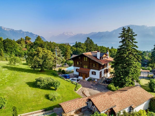 2 Propriétés dont un luxueux chalet avec vue panoramique 10