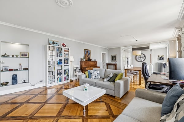 4.5 pièces de caractère avec terrasse et vue lac 10