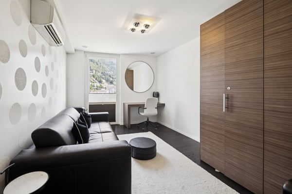 Appartement d'exception avec vue panoramique sur le lac 12