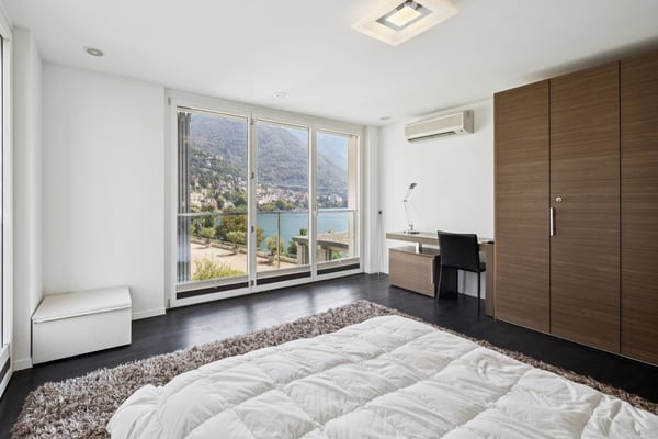 Appartement d'exception avec vue panoramique sur le lac 13