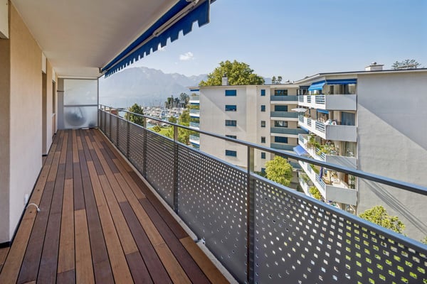 Appartement 3,5 pièces entièrement rénové - Un havre de paix avec vue 5