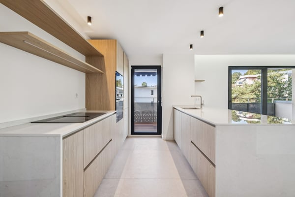 Appartement 3,5 pièces entièrement rénové - Un havre de paix avec vue 4