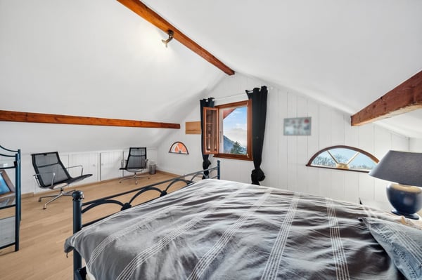 Superbe maison individuelle offrant une magnifique vue sur le lac 7