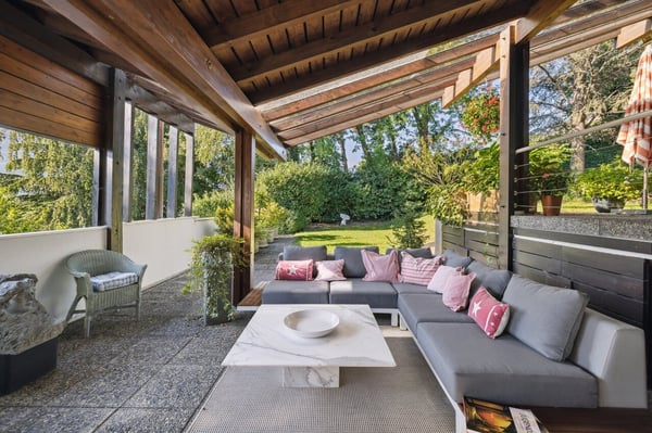 Villa d'architecte à Gravelone avec une vue sur les châteaux de Sion 1