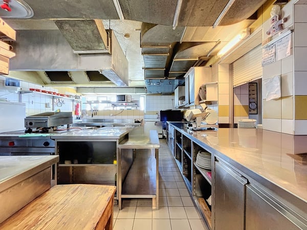 Immeuble d'Exception au Potentiel Inestimable - Martigny 12