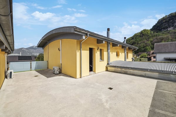 Villa contemporaine avec annexe à Collombey-Muraz 12