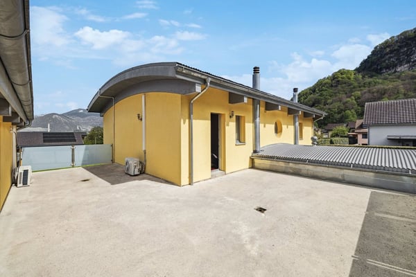 Villa contemporaine avec annexe à Collombey-Muraz 12