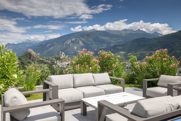 Prestigieuse villa contemporaine avec rooftop 2