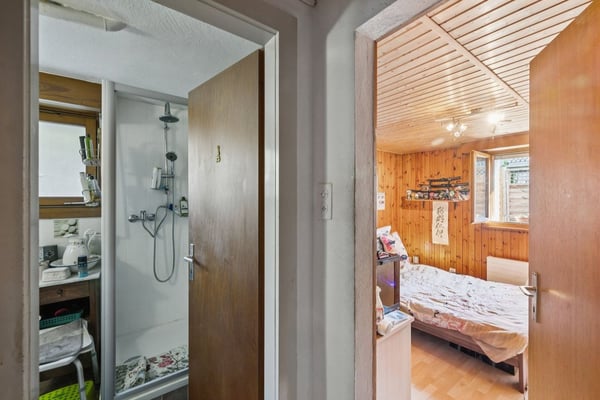 Villa individuelle 3.5 pièces à rafraîchir, beau potentiel ! 8