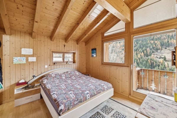 Magnifique chalet avec 1000 m2 de terrain 6