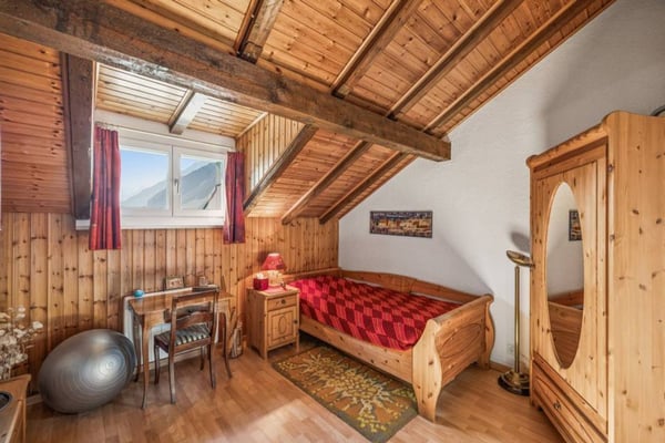 Élégante maison jumelée avec vaste terrain au coeur de Saillon 11