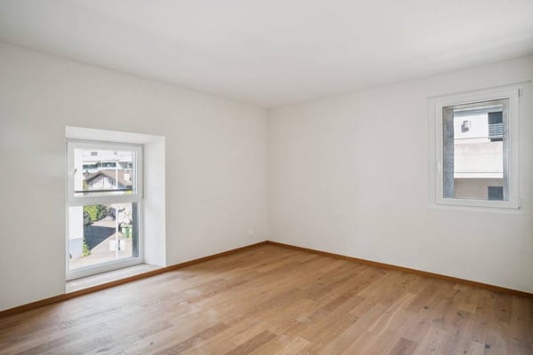 Duplex de 4.5p de caractère dans petite PPE 12