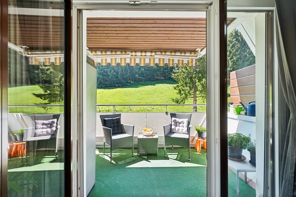 Appartement de 2.5 pces traversant avec deux salles de bains 5