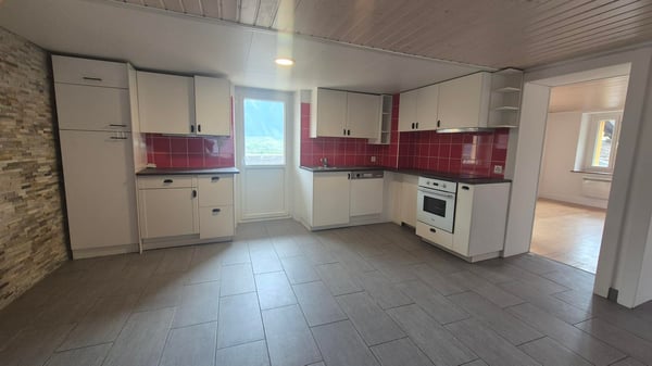 Maison villageoise de deux appartements. 2