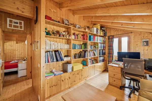 Chalet de charme avec espace bien-être et vue spectaculaire 9