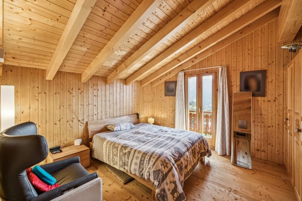 Chalet de charme avec espace bien-être et vue spectaculaire 7