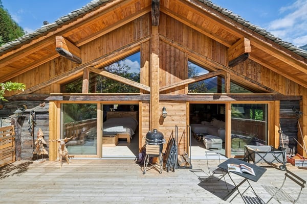 Charmant hameau de la commune de Liddes, bénéficie d'un cadre paisible 2