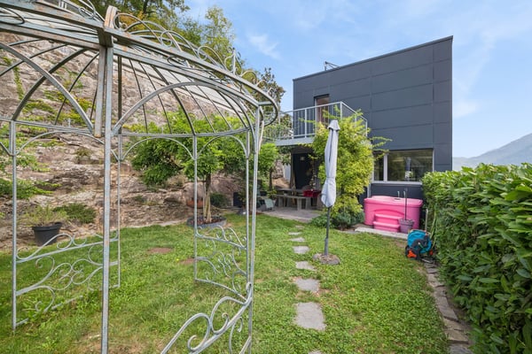 Belle villa individuelle avec un joli jardin 4